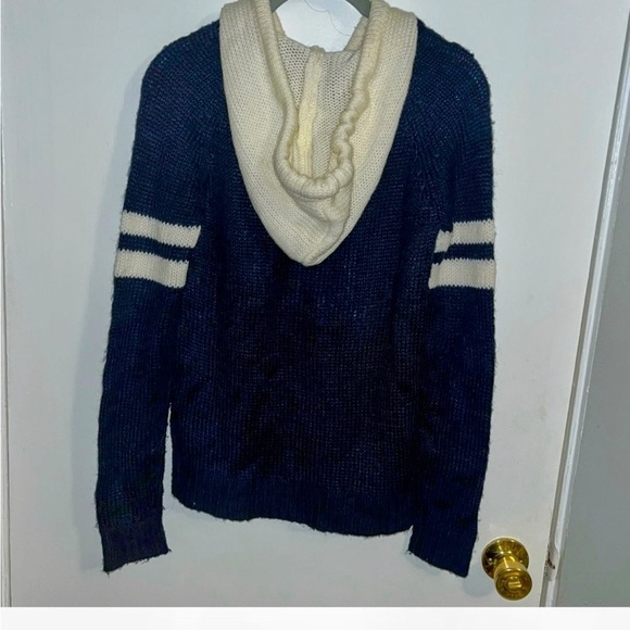 Blue and White Sweater with Hood Taylor swift swiftie 89 - Picture 6 of 7